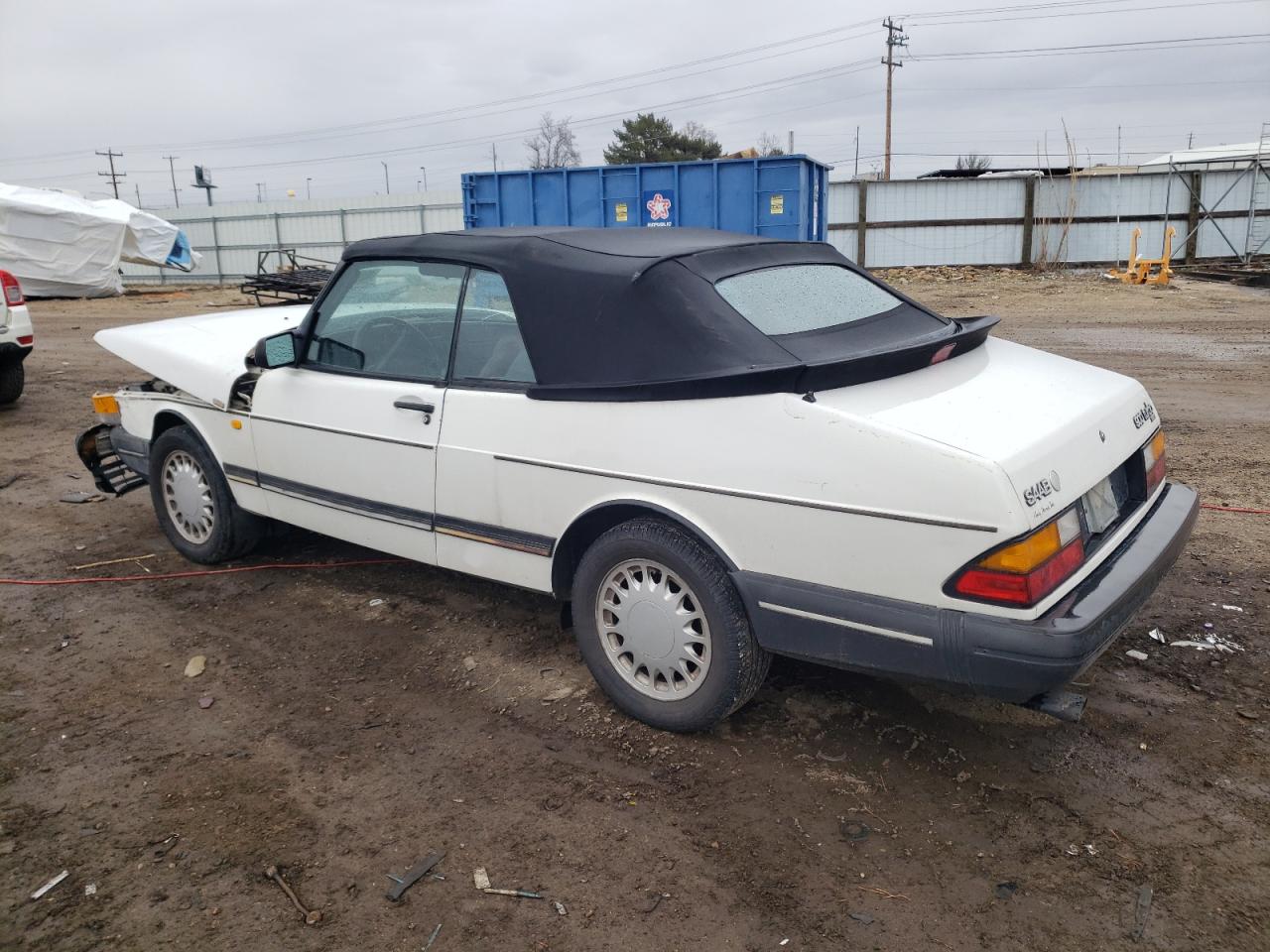 1988 Saab 900 - Image 2