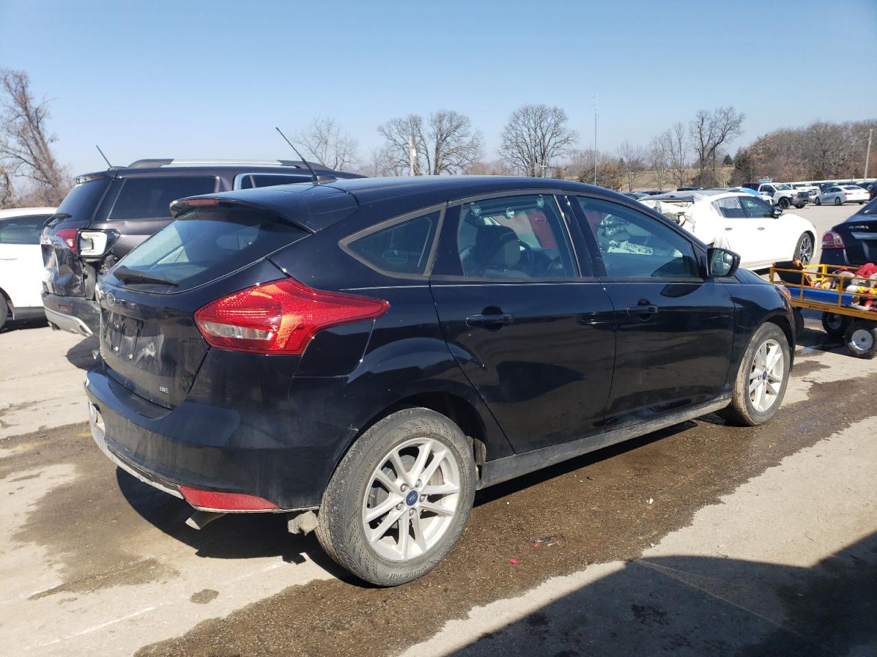 1FADP3K2XJL312300 2018 Ford Focus Se