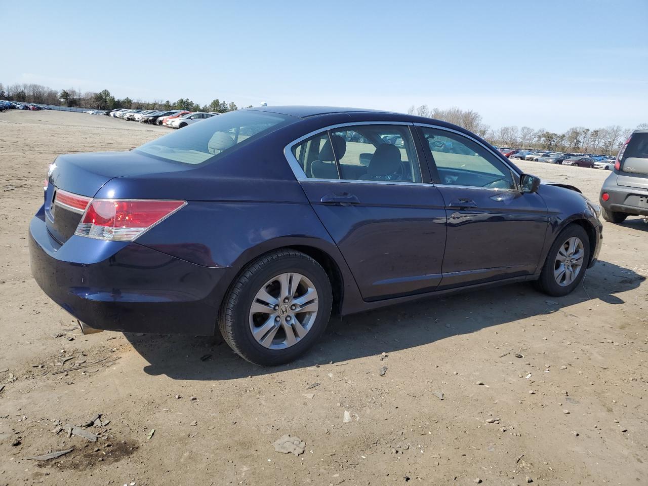 2011 Honda Accord - Image 3