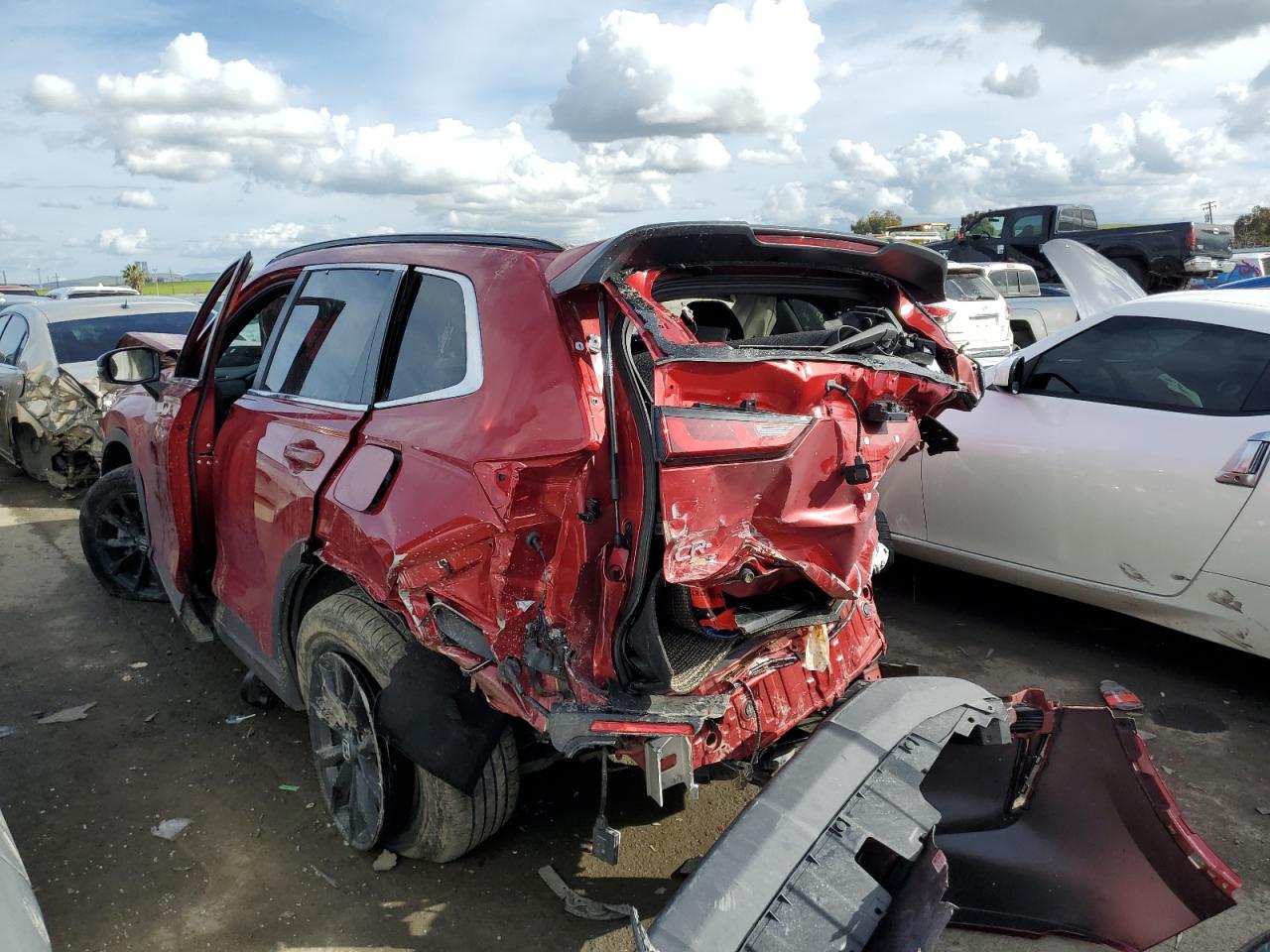 2HKRS5H55PH710619 HONDA CRV 2023