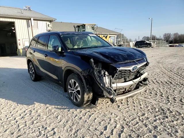 2021 Toyota Highlander Hybrid Xle VIN: 5TDGBRCH3MS067032 Lot: 44396004