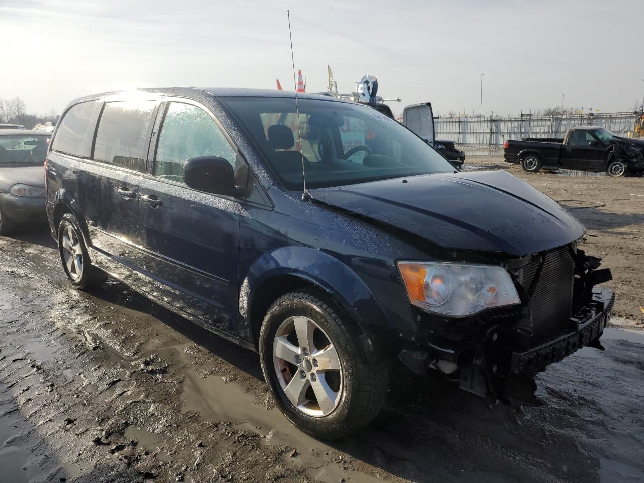 2013 Dodge Caravan - Image 4