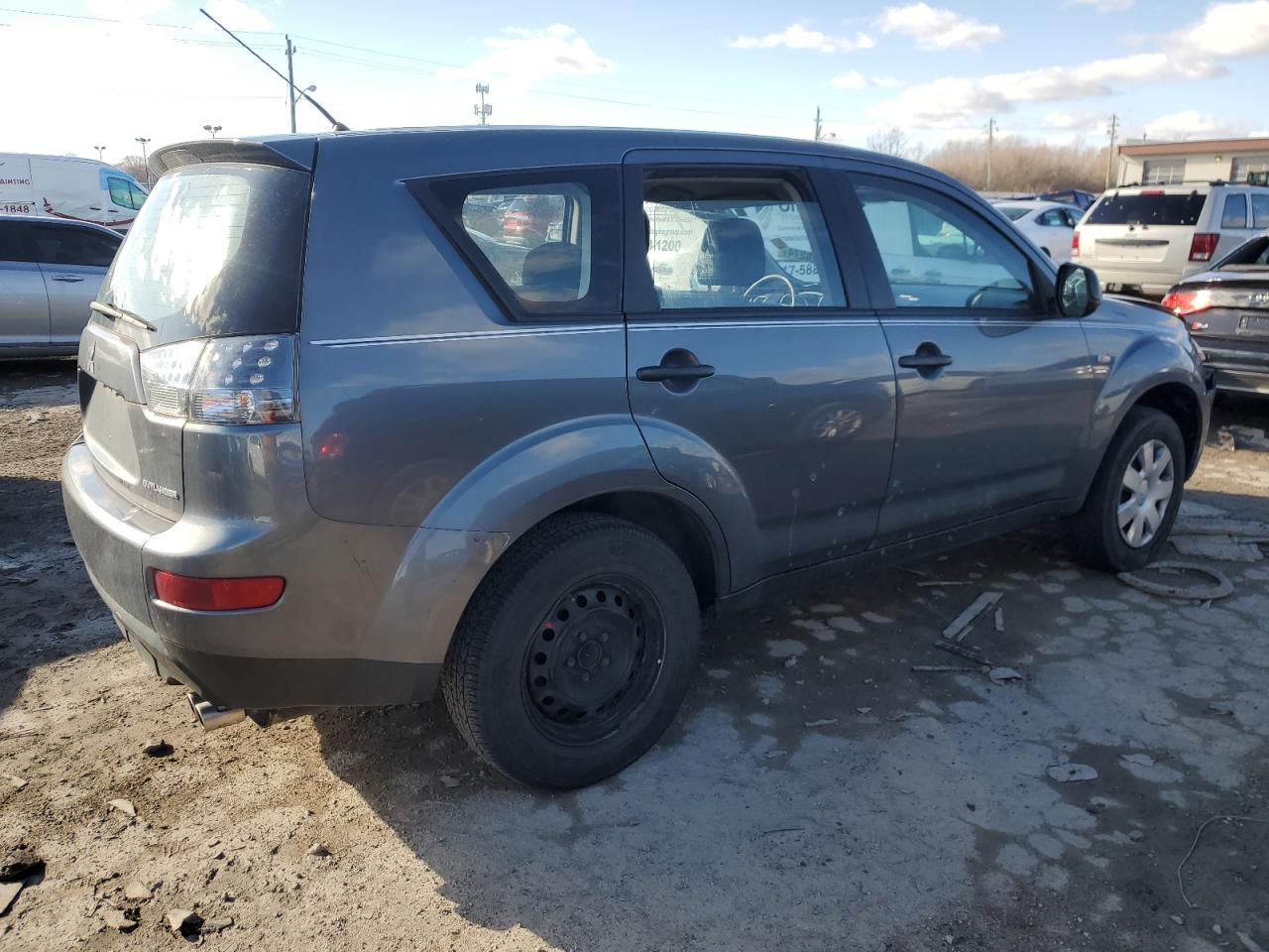 2007 Mitsubishi Outlander - Image 3