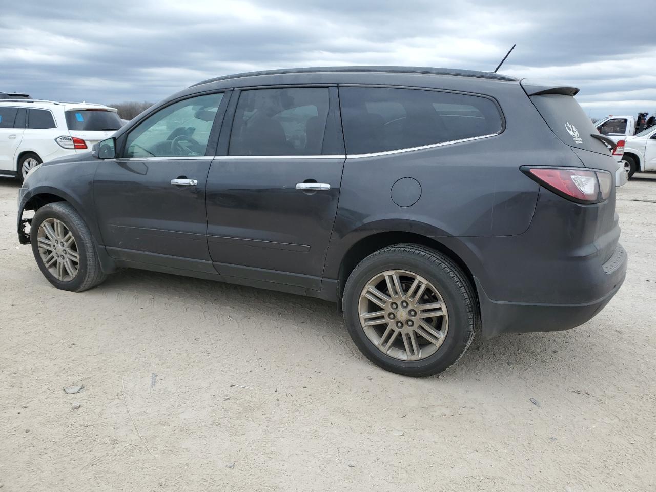 2015 Chevrolet Traverse - Image 2