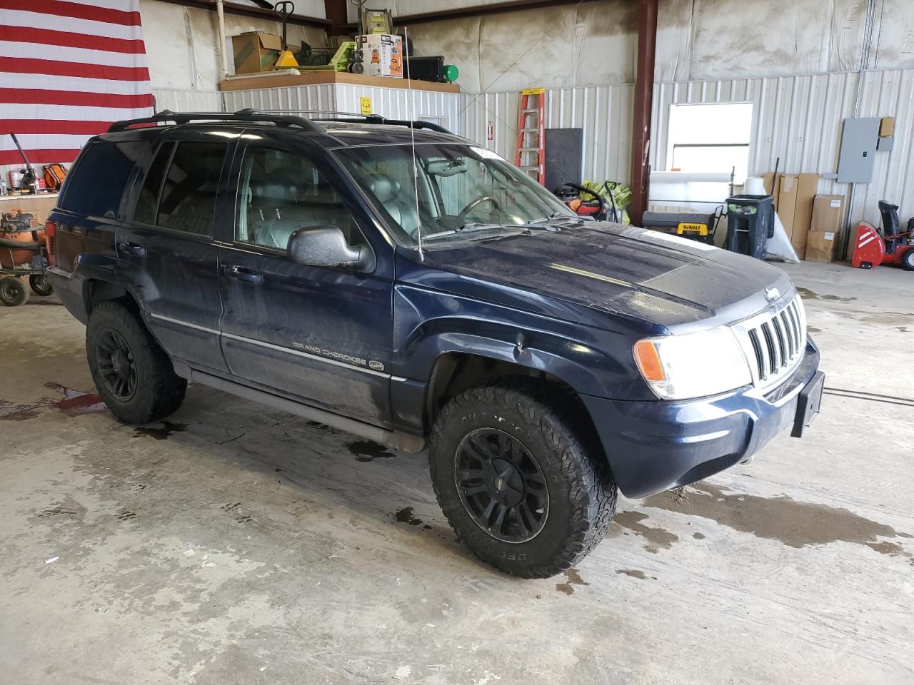 1J8GW68J34C141400 2004 Jeep Grand Cherokee Overland