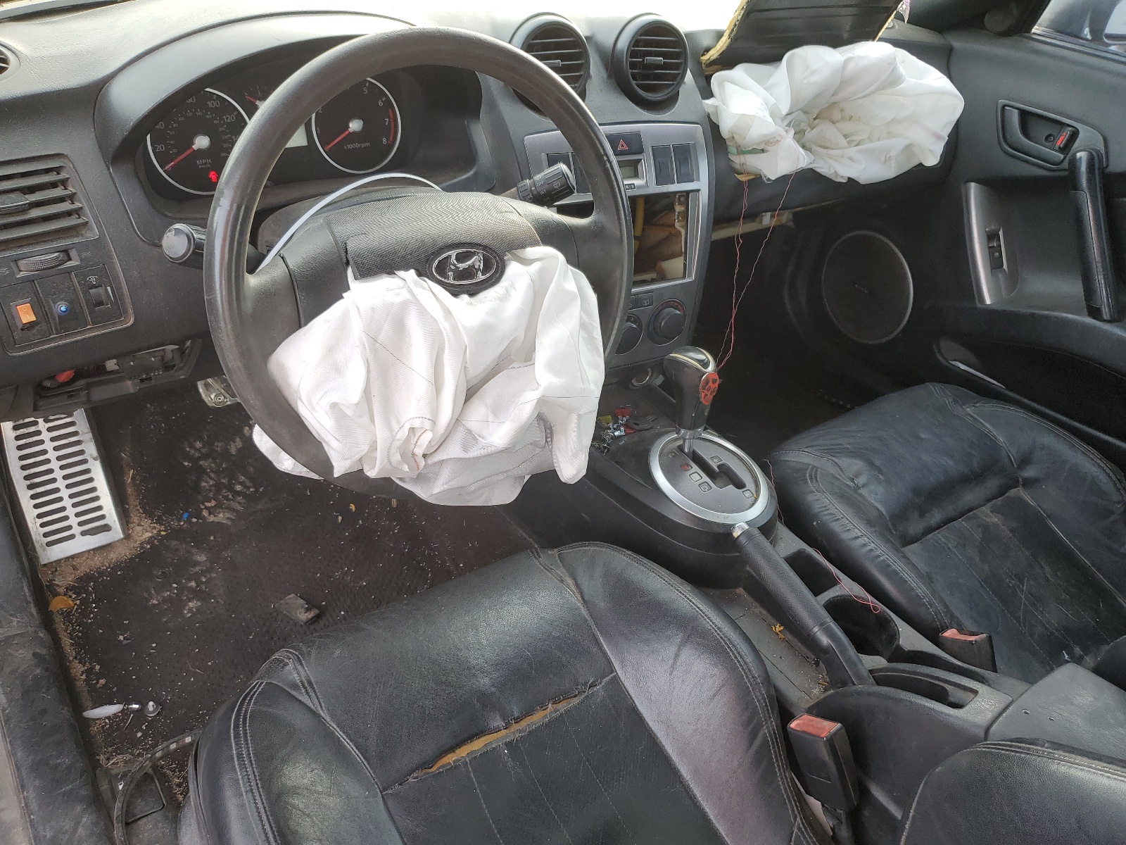 KMHHN65F63U025918 2003 Hyundai Tiburon Gt