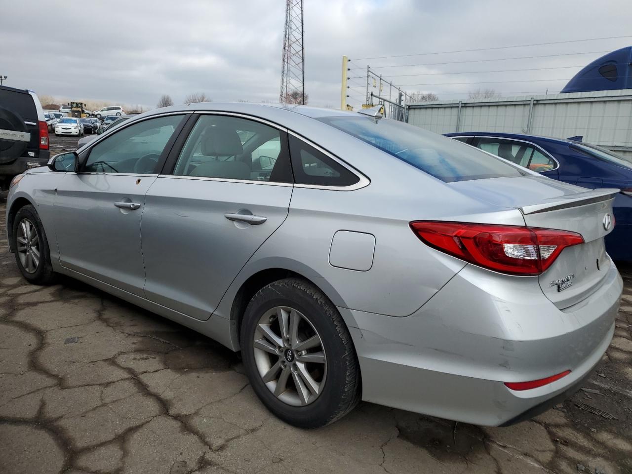 VIN 5NPE24AF3HH536658 2017 HYUNDAI SONATA no.2