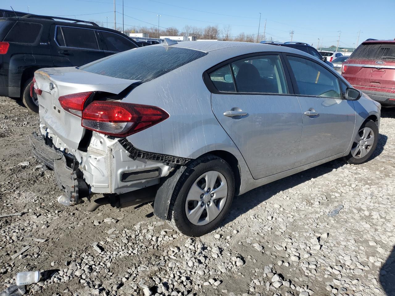 3KPFK4A75JE211338 2018 Kia Forte Lx