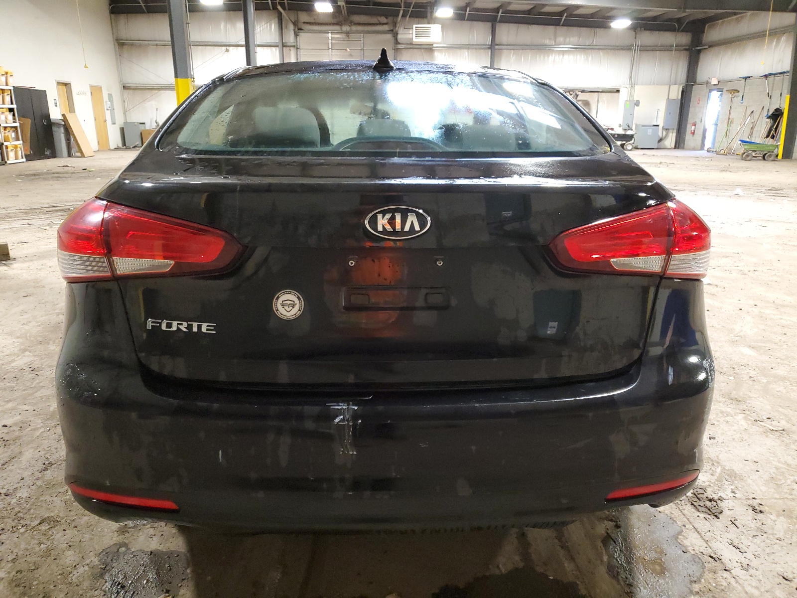 3KPFK4A70HE076005 2017 Kia Forte Lx