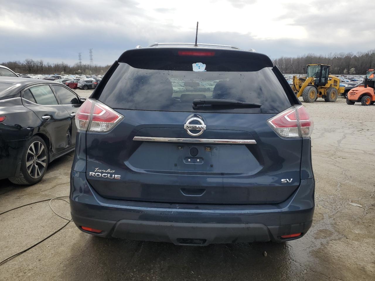 VIN 5N1AT2MT8FC923356 2015 NISSAN ROGUE no.6