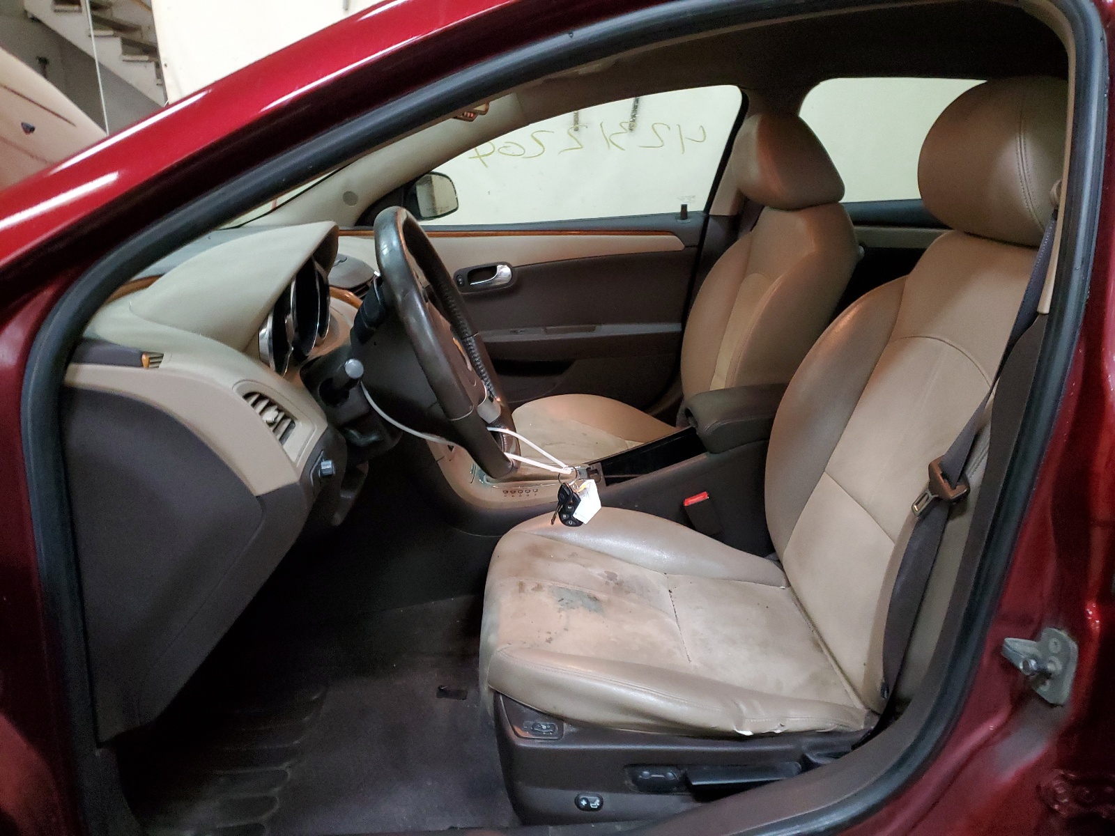 1G1ZD5EB0AF225822 2010 Chevrolet Malibu 2Lt