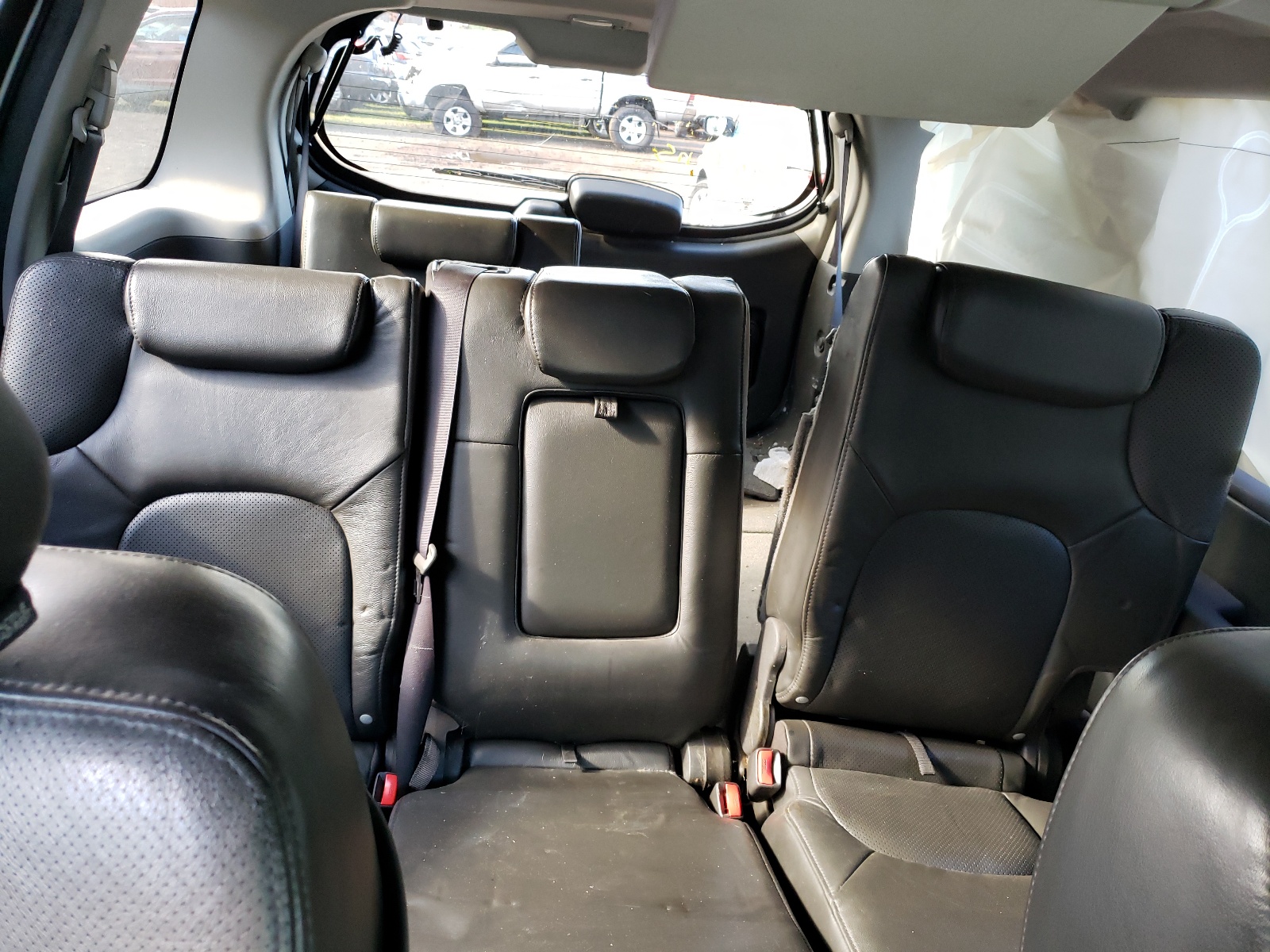 5N1AR18W85C704134 2005 Nissan Pathfinder Le