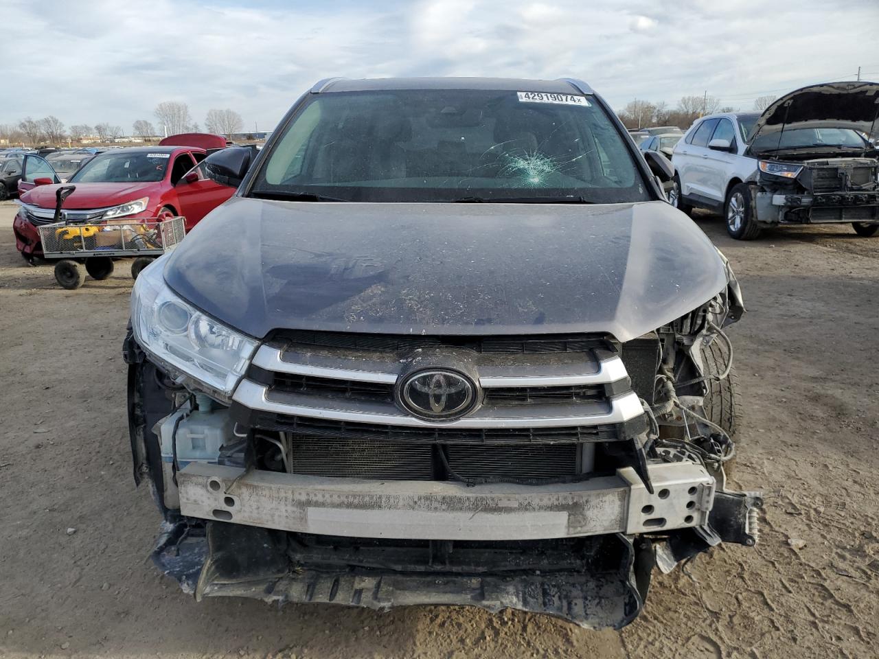 5TDJZRFH3JS848884 2018 Toyota Highlander Se