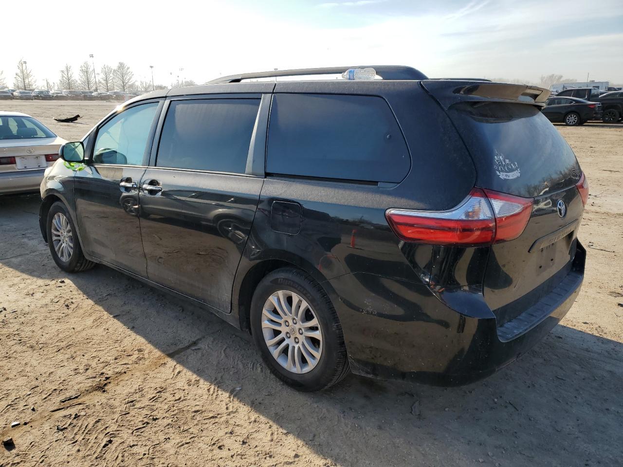 2015 Toyota Sienna Xle VIN: 5TDYK3DC2FS573488 Lot: 44770774