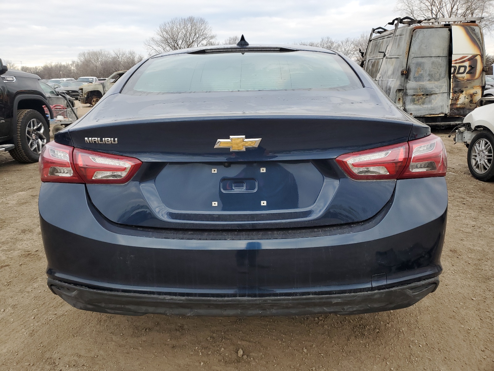 2020 Chevrolet Malibu Lt vin: 1G1ZD5ST8LF109395