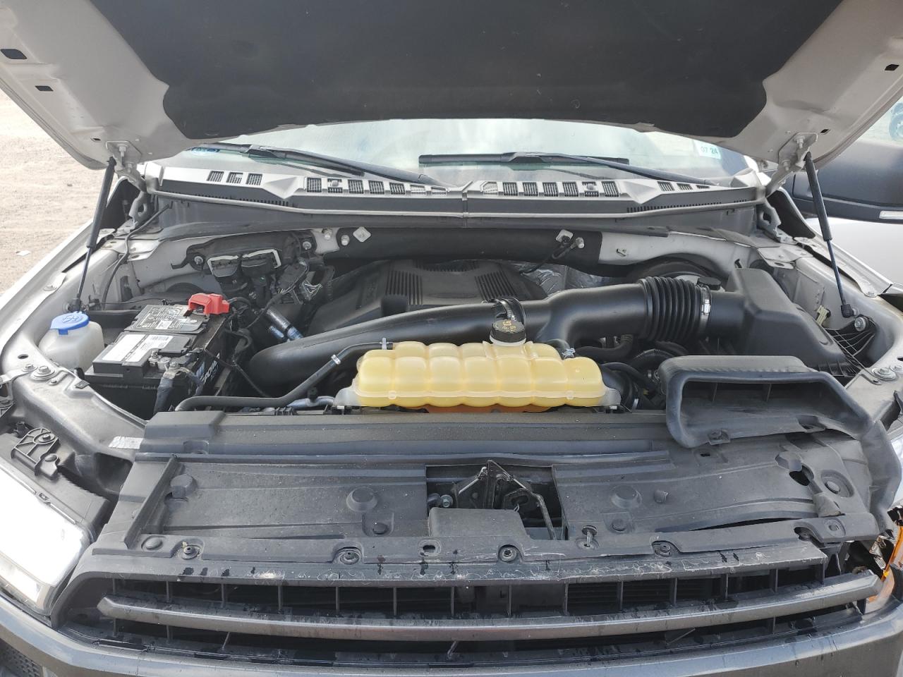 2018 Ford F-150 - Image 12