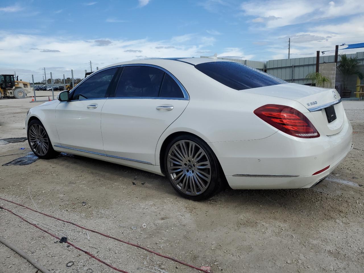 2017 Mercedes-Benz S 550 4Matic VIN: WDDUG8FB8HA331053 Lot: 41588304