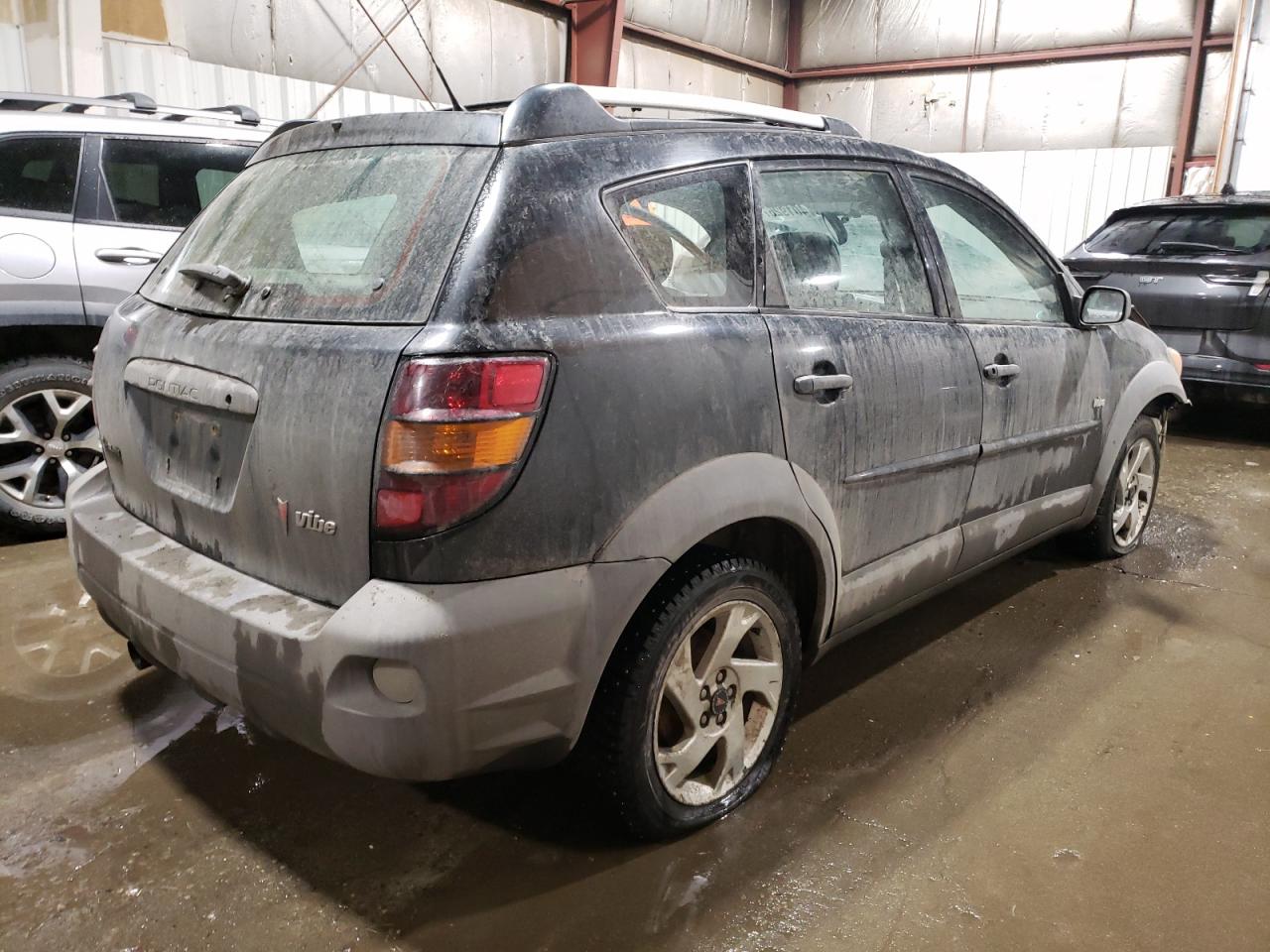 2003 Pontiac Vibe - Image 3