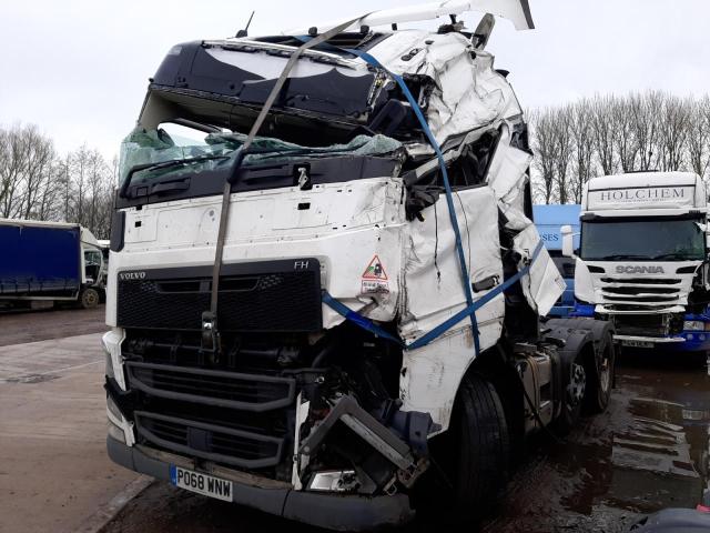 2018 VOLVO FH  for sale at Copart WOLVERHAMPTON