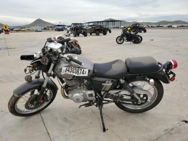  SUZUKI TU250X 2017 Черный