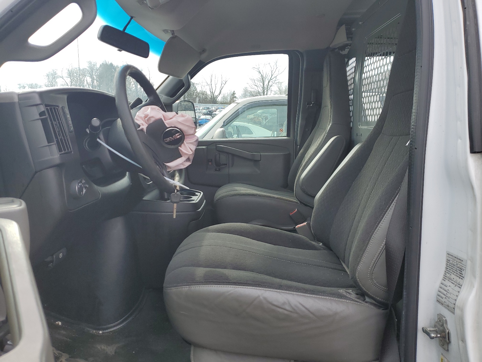 1GTW7AFGXJ1211895 2018 GMC Savana G2500