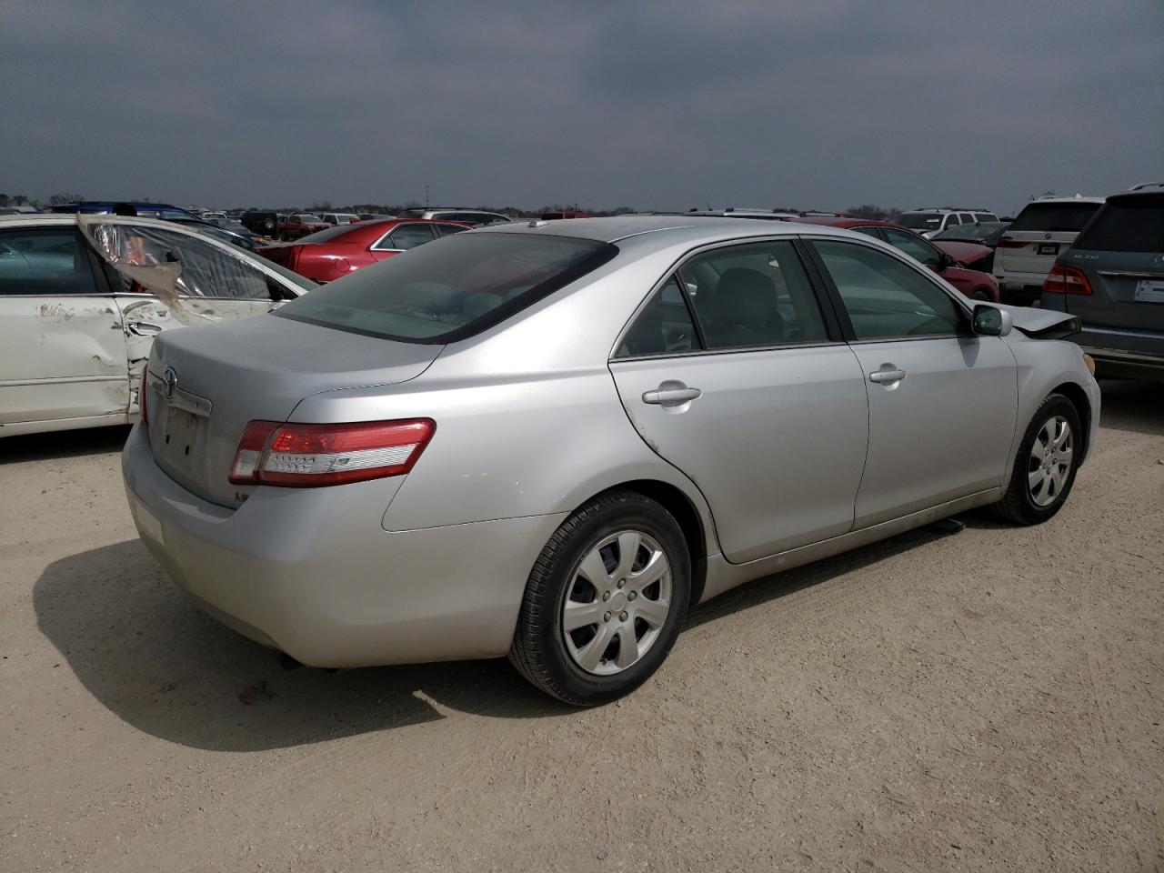 2011 Toyota Camry Base VIN: 4T1BF3EK1BU126474 Lot: 44820614