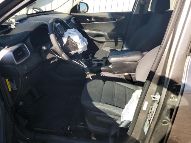 Паркетники KIA SORENTO 2017 Сірий