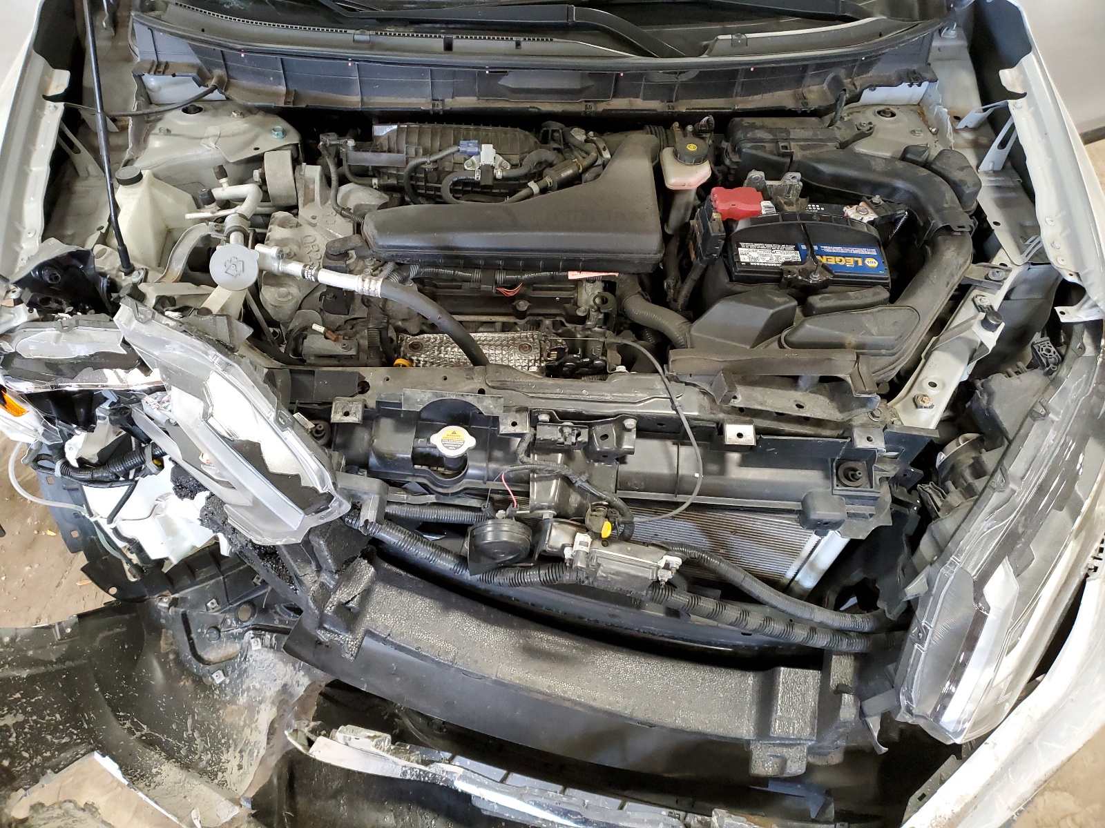 5N1AT2MV3JC830304 2018 Nissan Rogue S