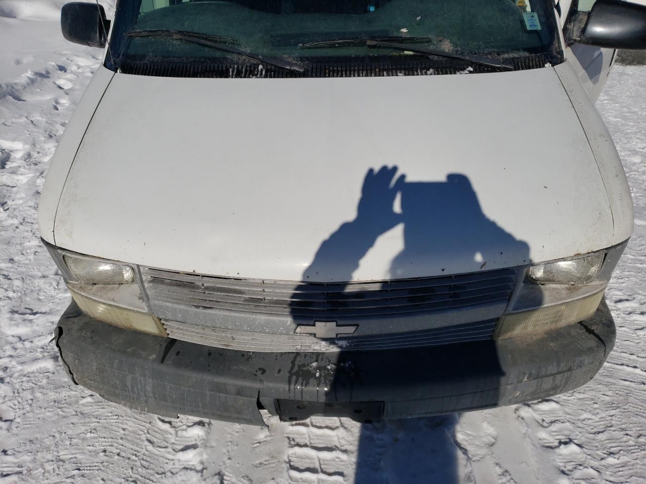 2001 Chevrolet Astro VIN: 1GCDM19W41B150413 Lot: 42818054