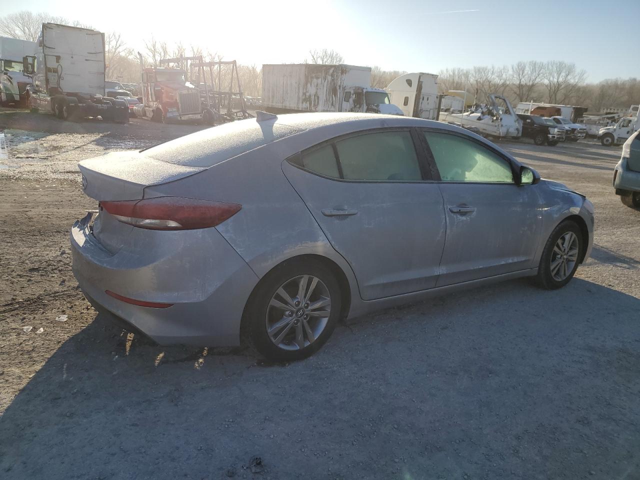 5NPD84LF1HH038000 2017 Hyundai Elantra Se