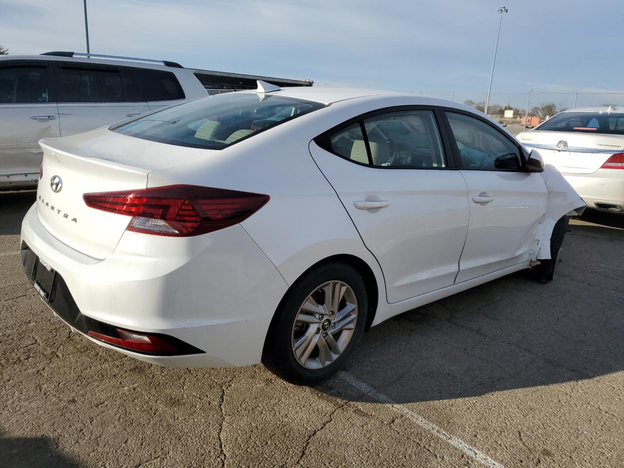 2019 Hyundai Elantra Sel VIN: 5NPD84LF4KH477215 Lot: 40299174