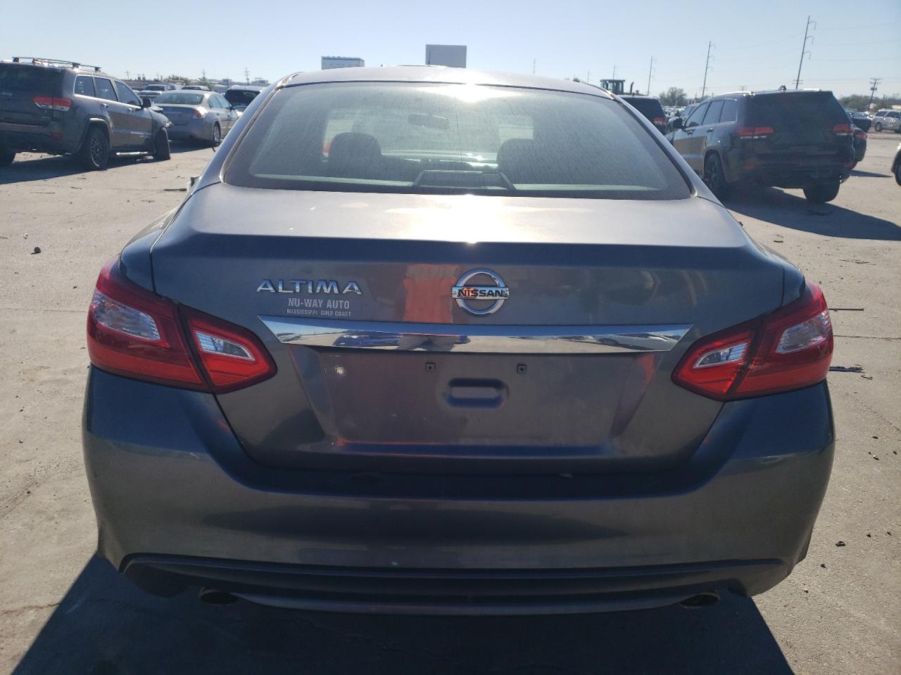 1N4AL3AP3HN318501 2017 Nissan Altima 2.5