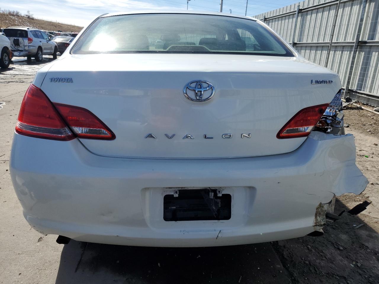 2005 Toyota Avalon Xl VIN: 4T1BK36B65U032184 Lot: 43698534