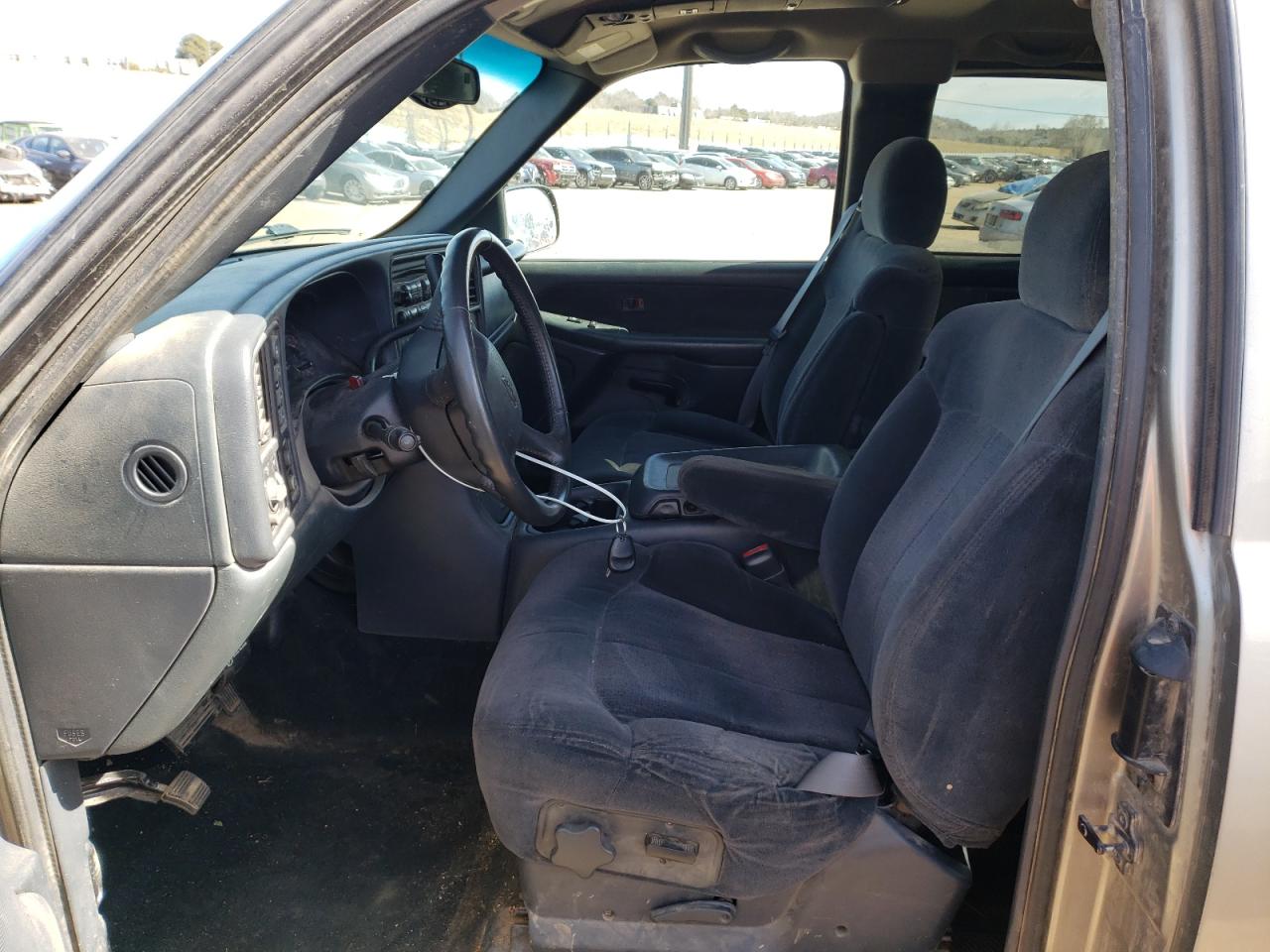 2000 Chevrolet Silverado K1500 VIN: 2GCEK19T3Y1313241 Lot: 42642894