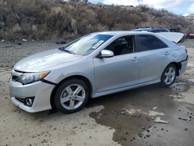 TOYOTA CAMRY 2013 Серебристый