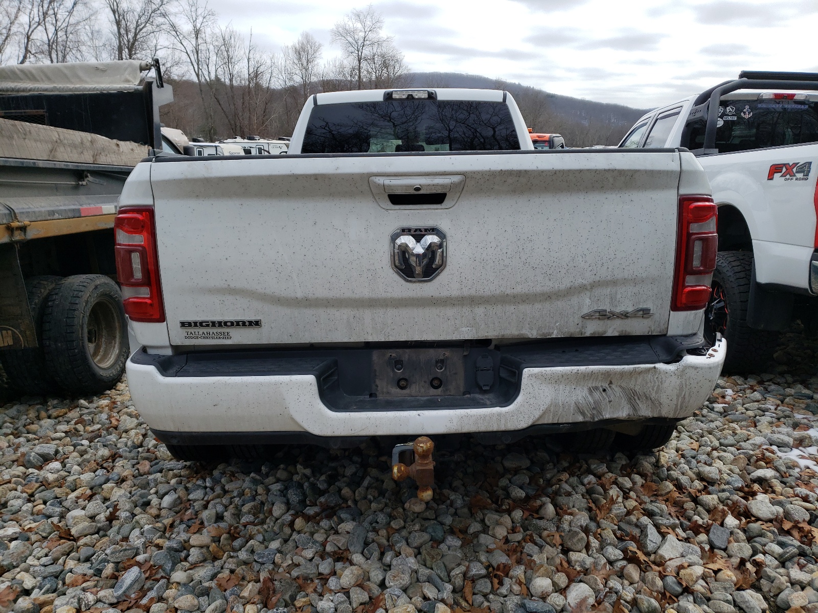 3C63RRHL8KG715877 2019 Ram 3500 Big Horn