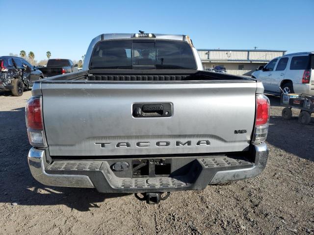  TOYOTA TACOMA 2022 Srebrny