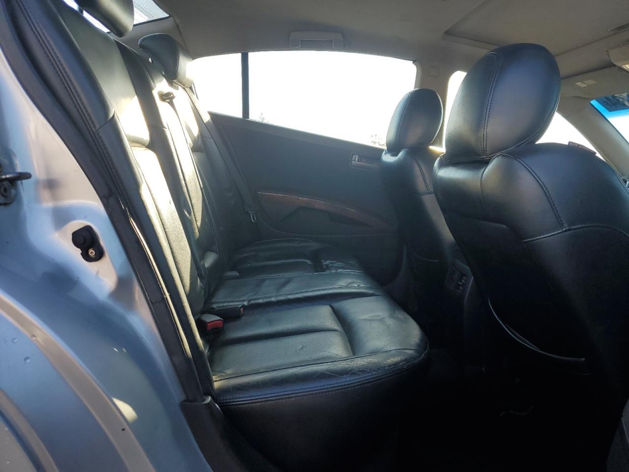2008 Nissan Maxima - Image 10