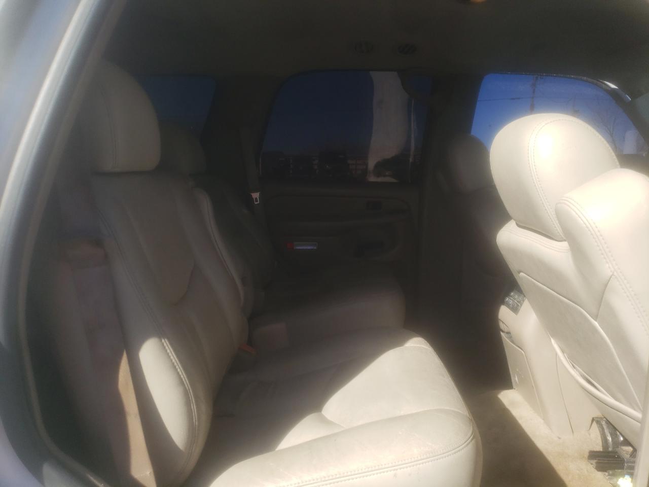 2004 Chevrolet Tahoe C1500 VIN: 1GNEC13Z14R122503 Lot: 43472574