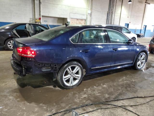  VOLKSWAGEN PASSAT 2015 Синій