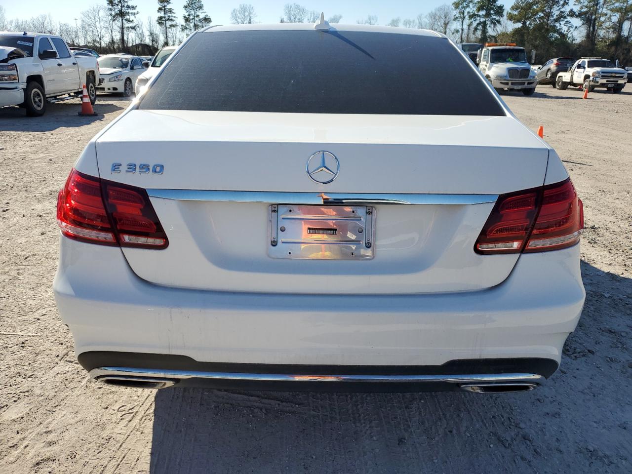 2014 Mercedes-Benz E 350 VIN: WDDHF5KB6EA890573 Lot: 40867074