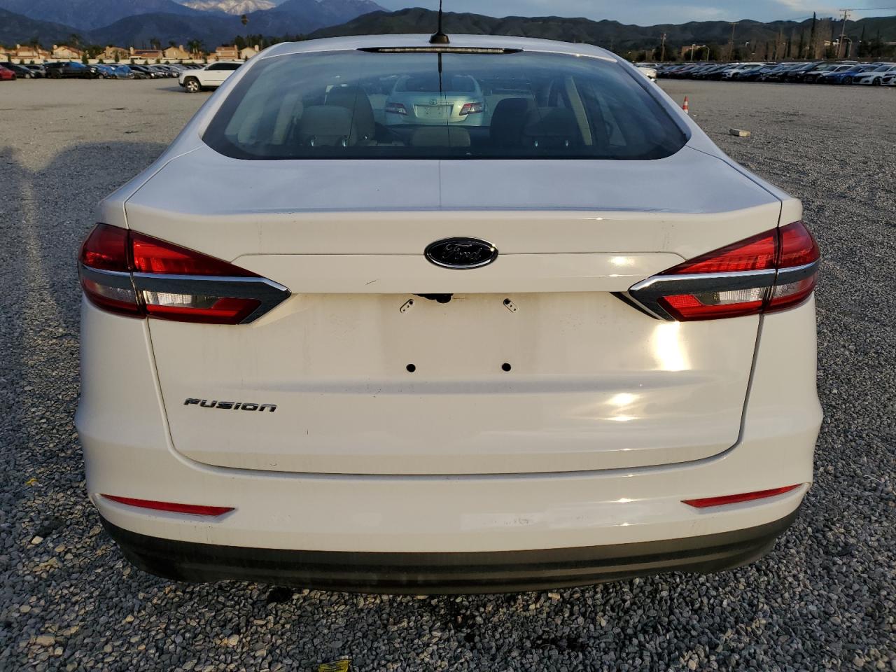 2019 Ford Fusion S VIN: 3FA6P0G77KR177470 Lot: 41032814