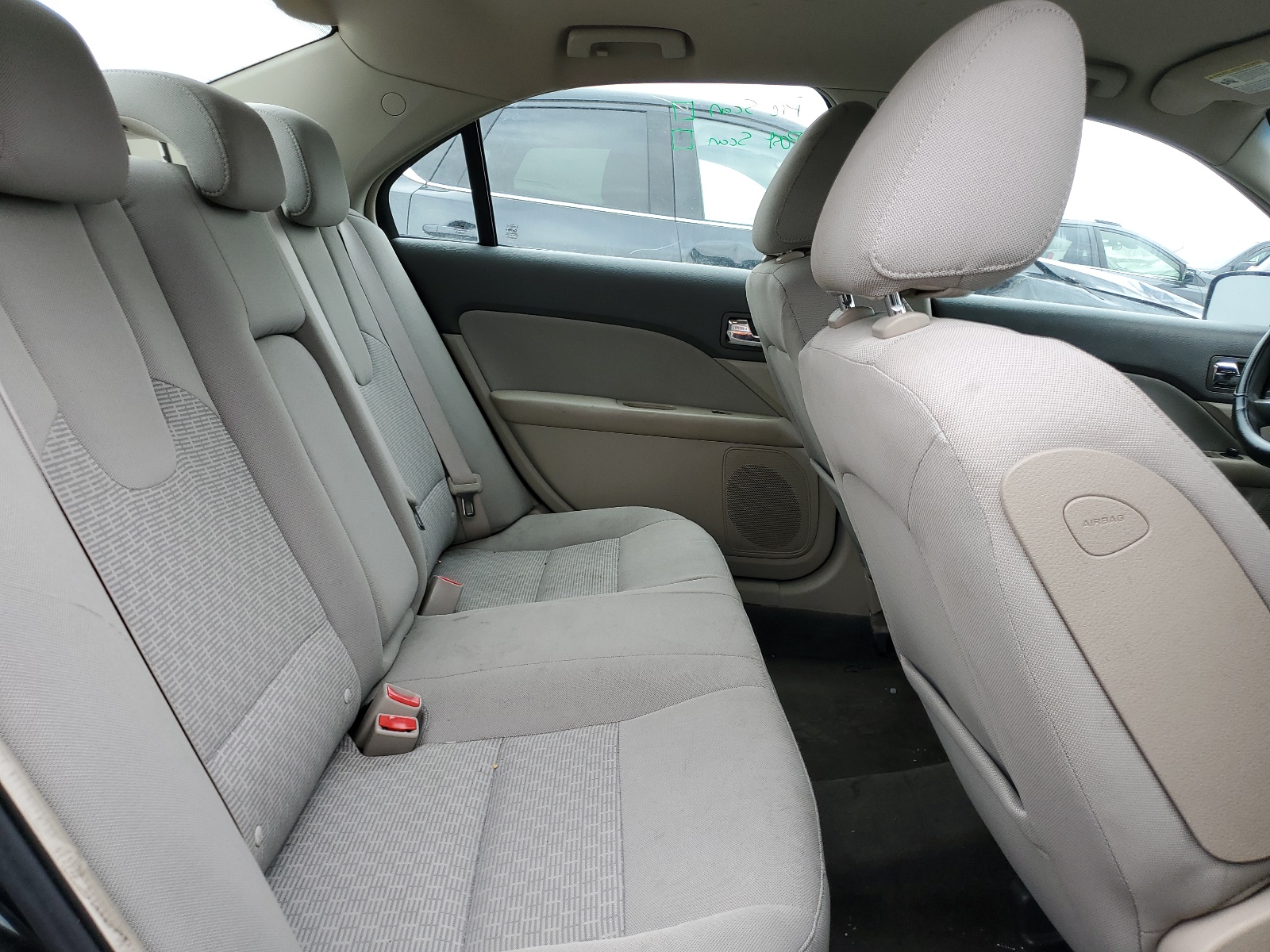 3FAHP0HG3AR144925 2010 Ford Fusion Se