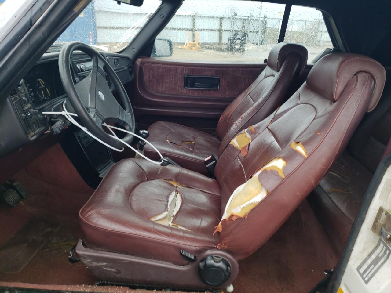 1988 Saab 900 - Image 7