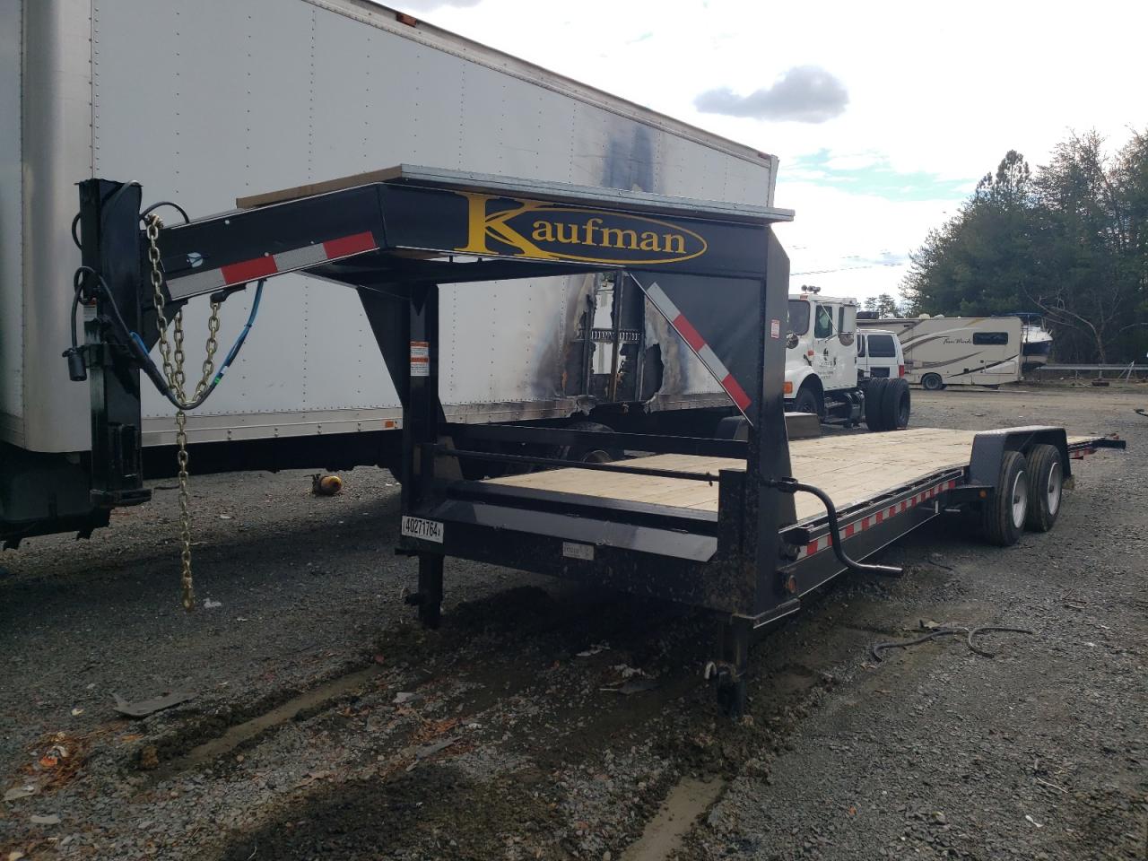 2023 Kaufman Trailer VIN: 7UZFD2627RL002367 Lot: 40271764