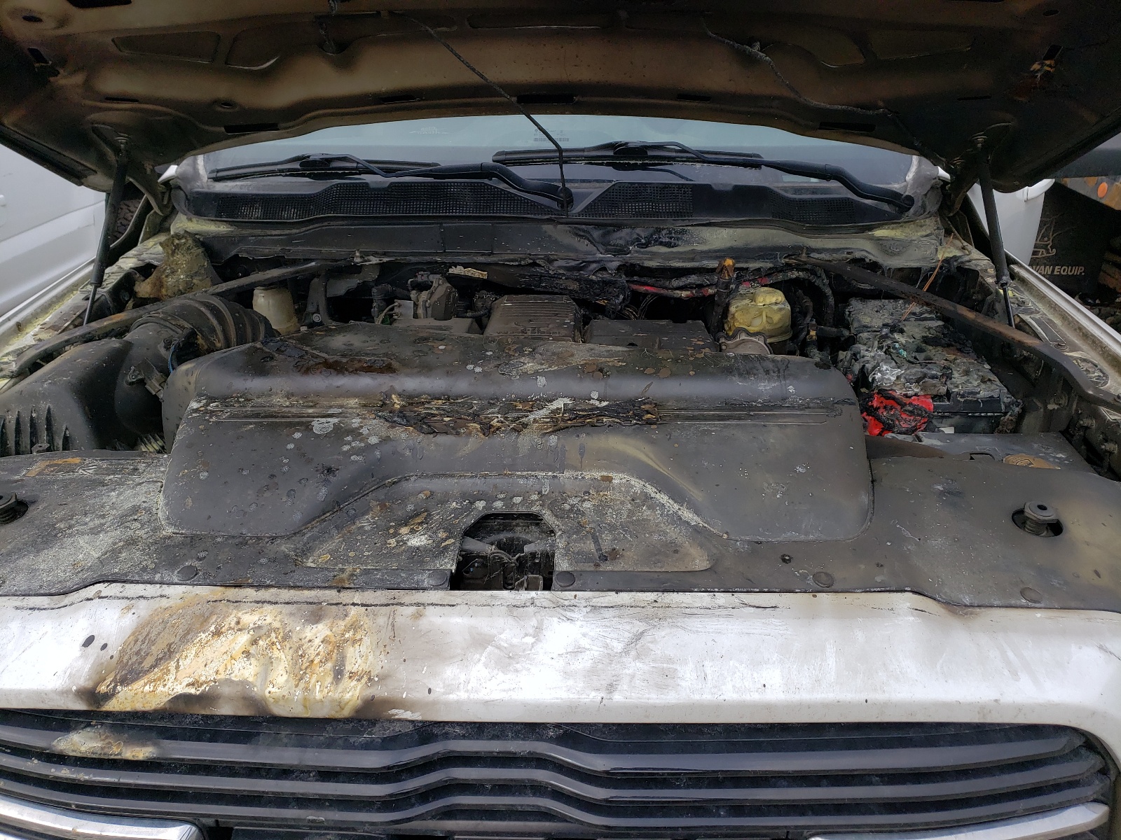 3C63RRHL8KG715877 2019 Ram 3500 Big Horn