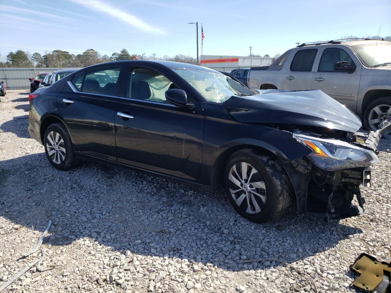 2019 Nissan Altima - Image 4