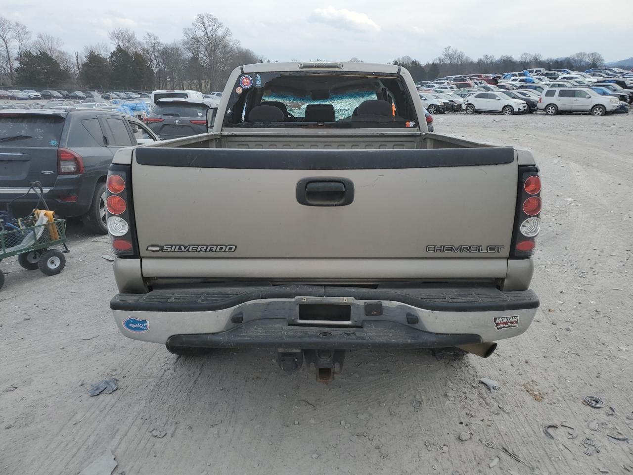 2002 Chevrolet Silverado C2500 Heavy Duty VIN: 1GCHC29U42E149948 Lot: 43792184