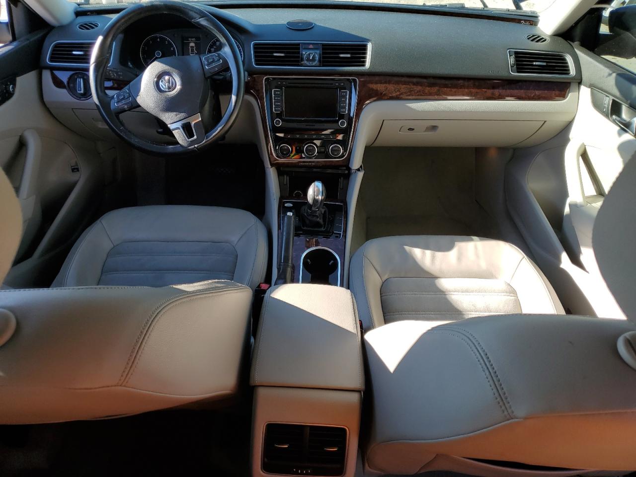 2013 Volkswagen Passat Sel VIN: 1VWCP7A38DC078196 Lot: 80429324