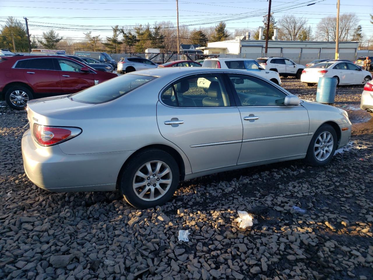 2002 Lexus ES - Image 3